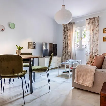 Piso Con Patio Privado Y Parking Nervion Appartement *