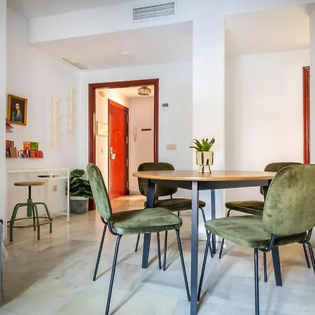 Piso Con Patio Privado Y Parking Nervion Appartement